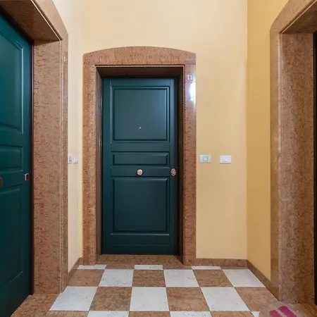 Palazzo Manfredini Exclusive & Deluxe Apartment *